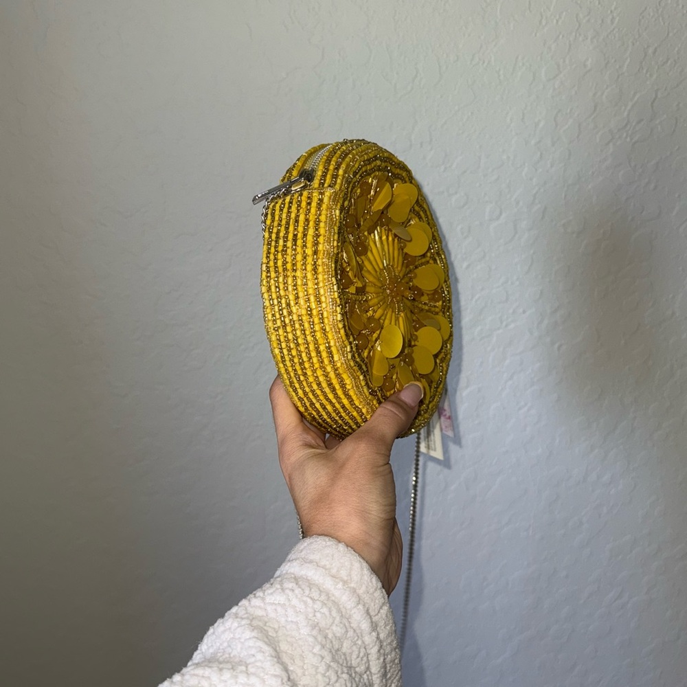 Yellow Beaded Round crossbody bag - Picture 2 of 2